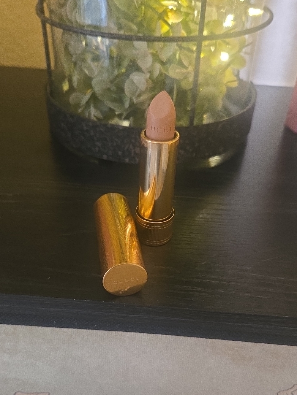 💄💋Gucci Soft Nude Pink Lipstick in Gold Case LINDA BEIGE
